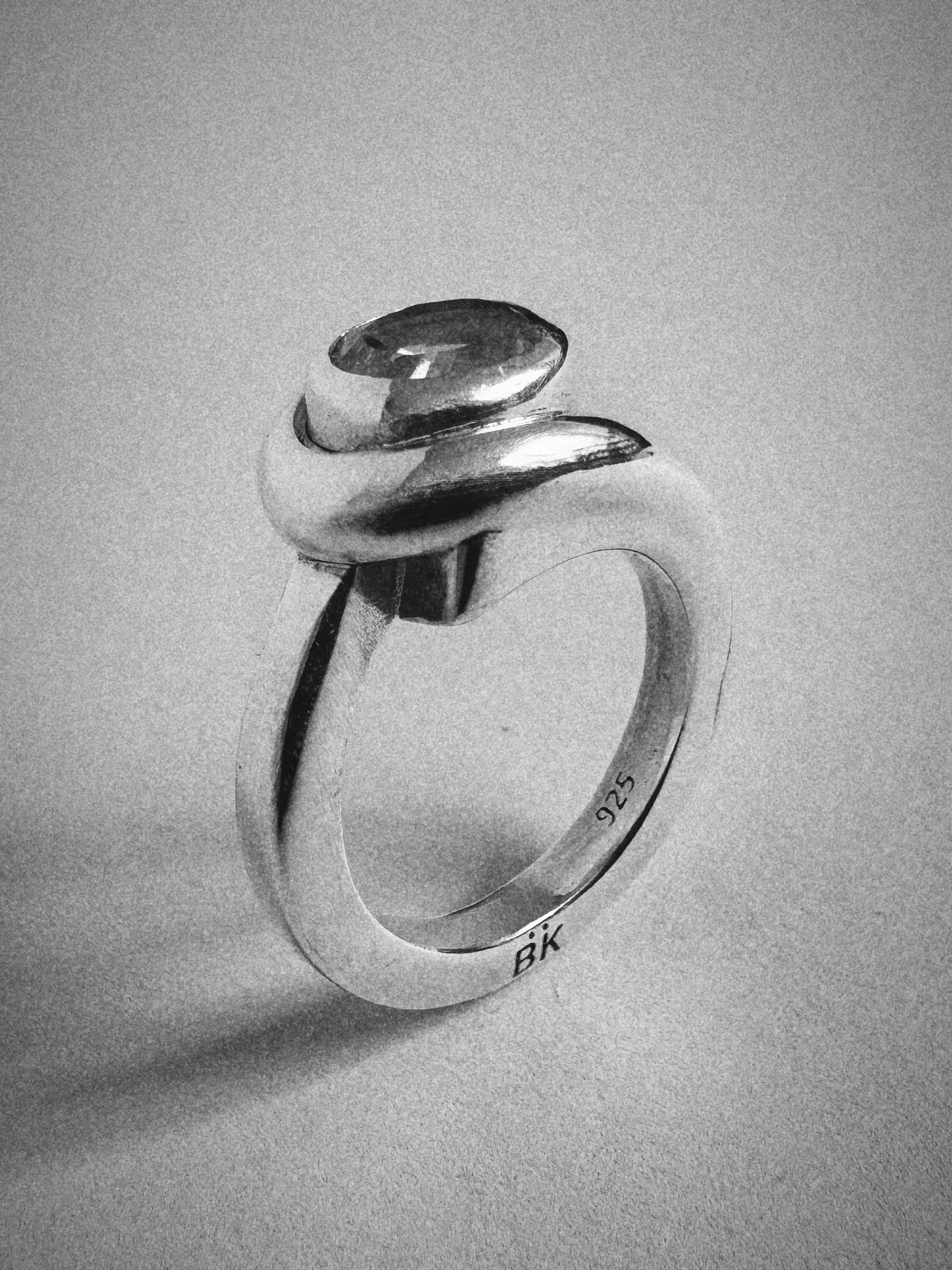 Curva Ring – Rutilated Quartz