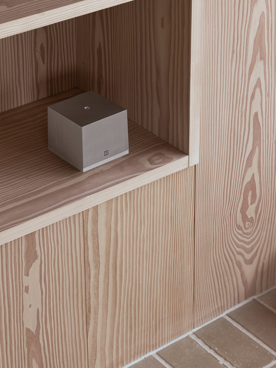 Diffuser No. 01