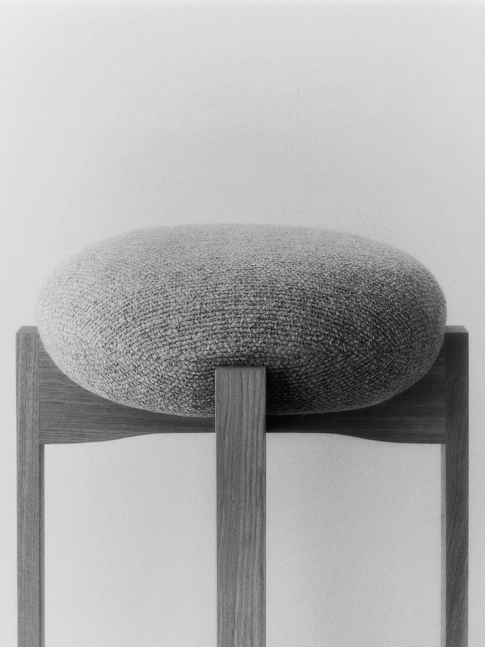 Pioneer Stool - Lacquered Oak