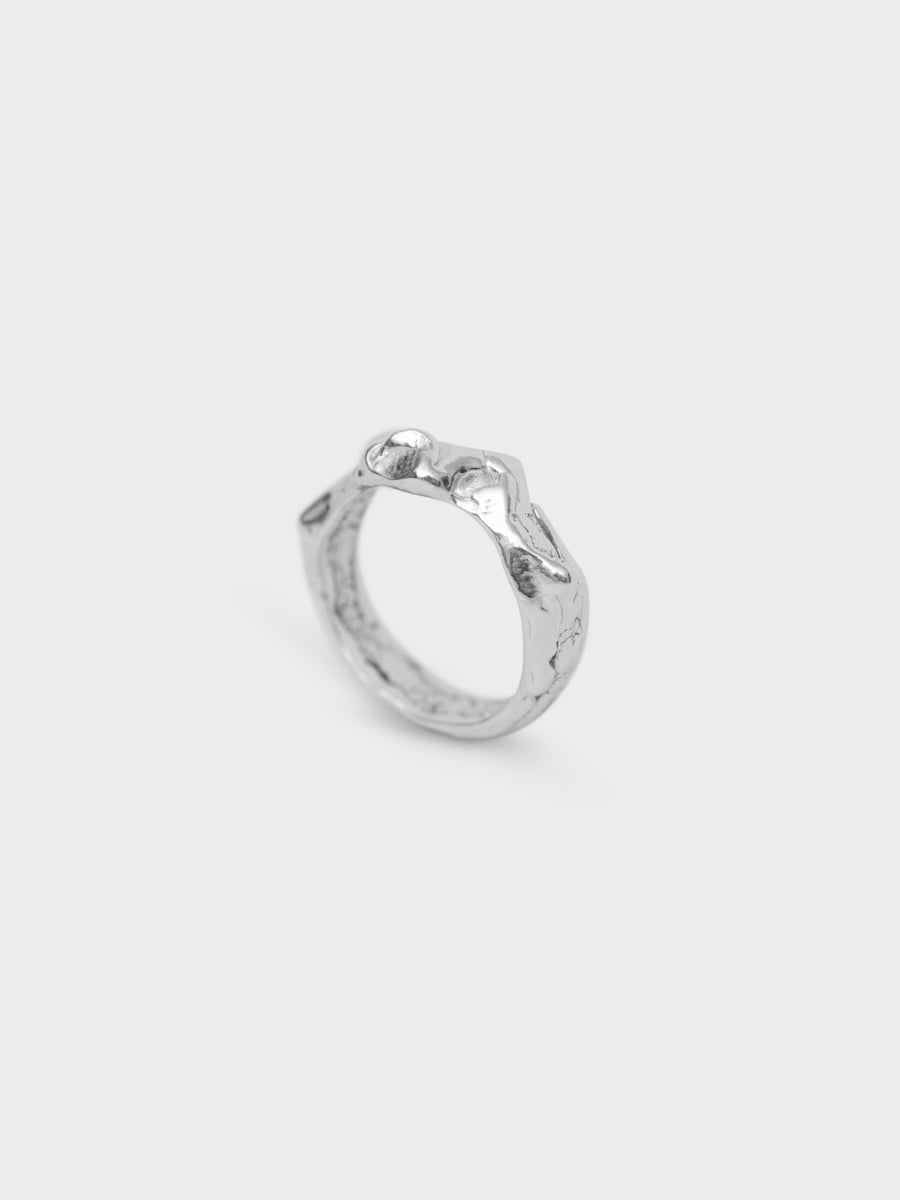 001.C Ring