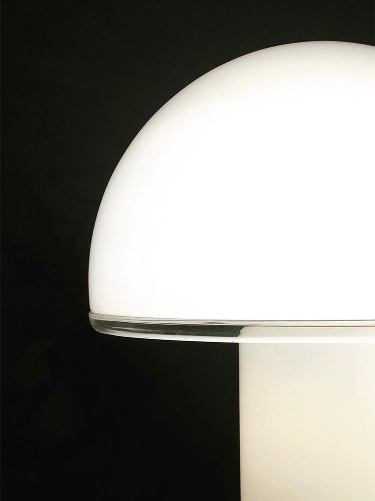 Onfale Grande Bordlampe