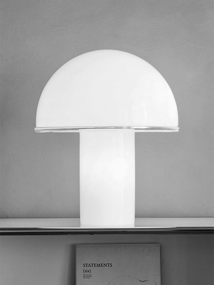 Onfale Grande Bordlampe