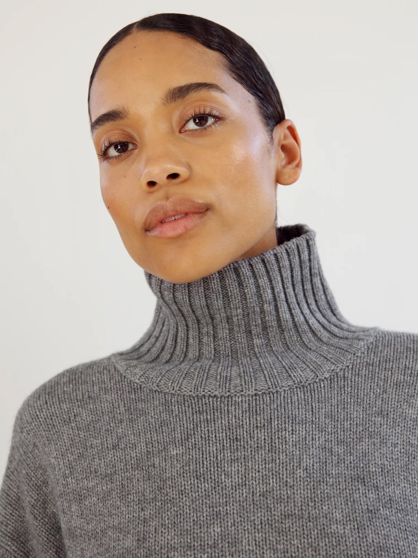 Nola Turtleneck Sweater - Grey