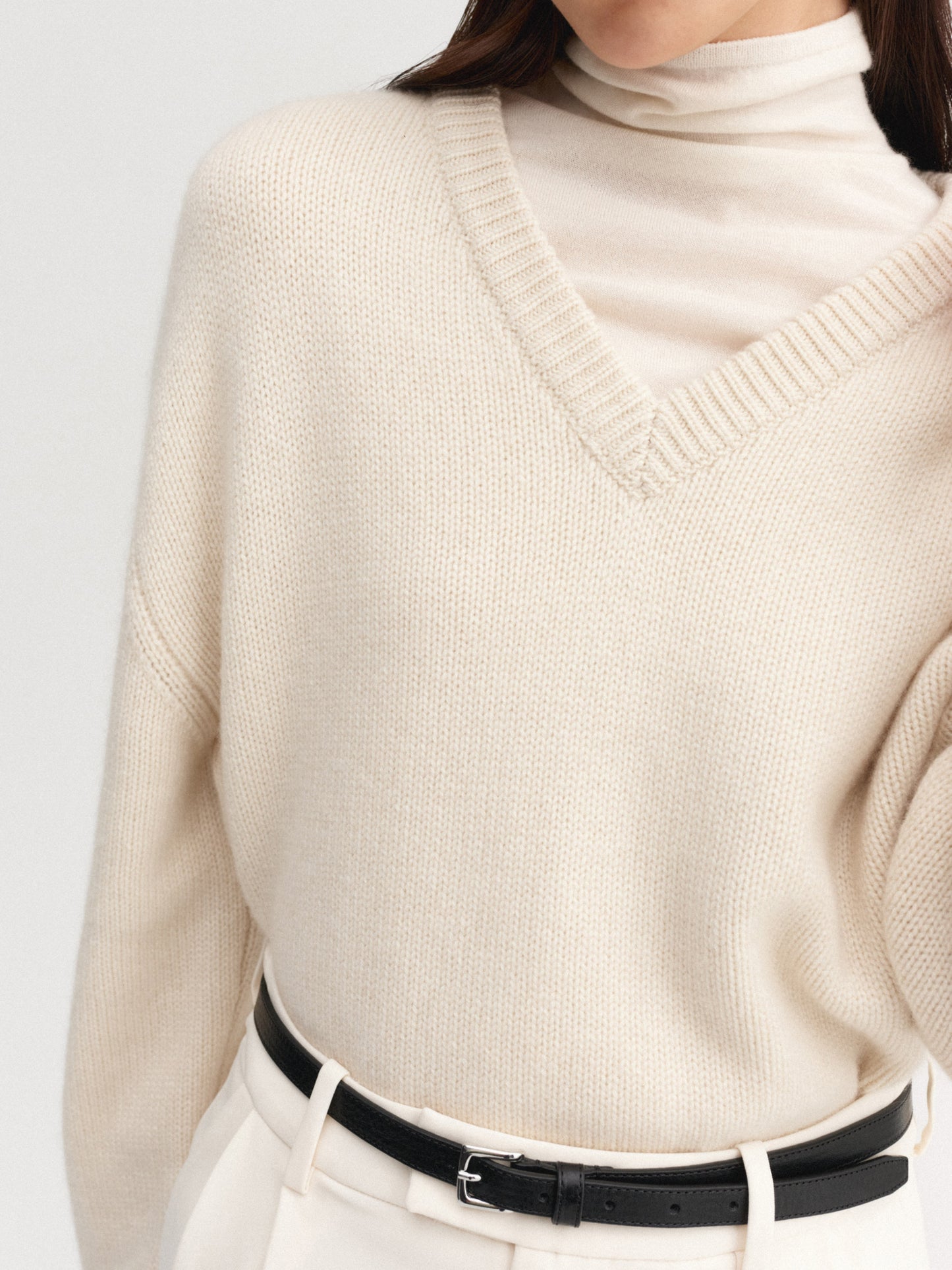 Yara V-Neck Sweater - Vanilla