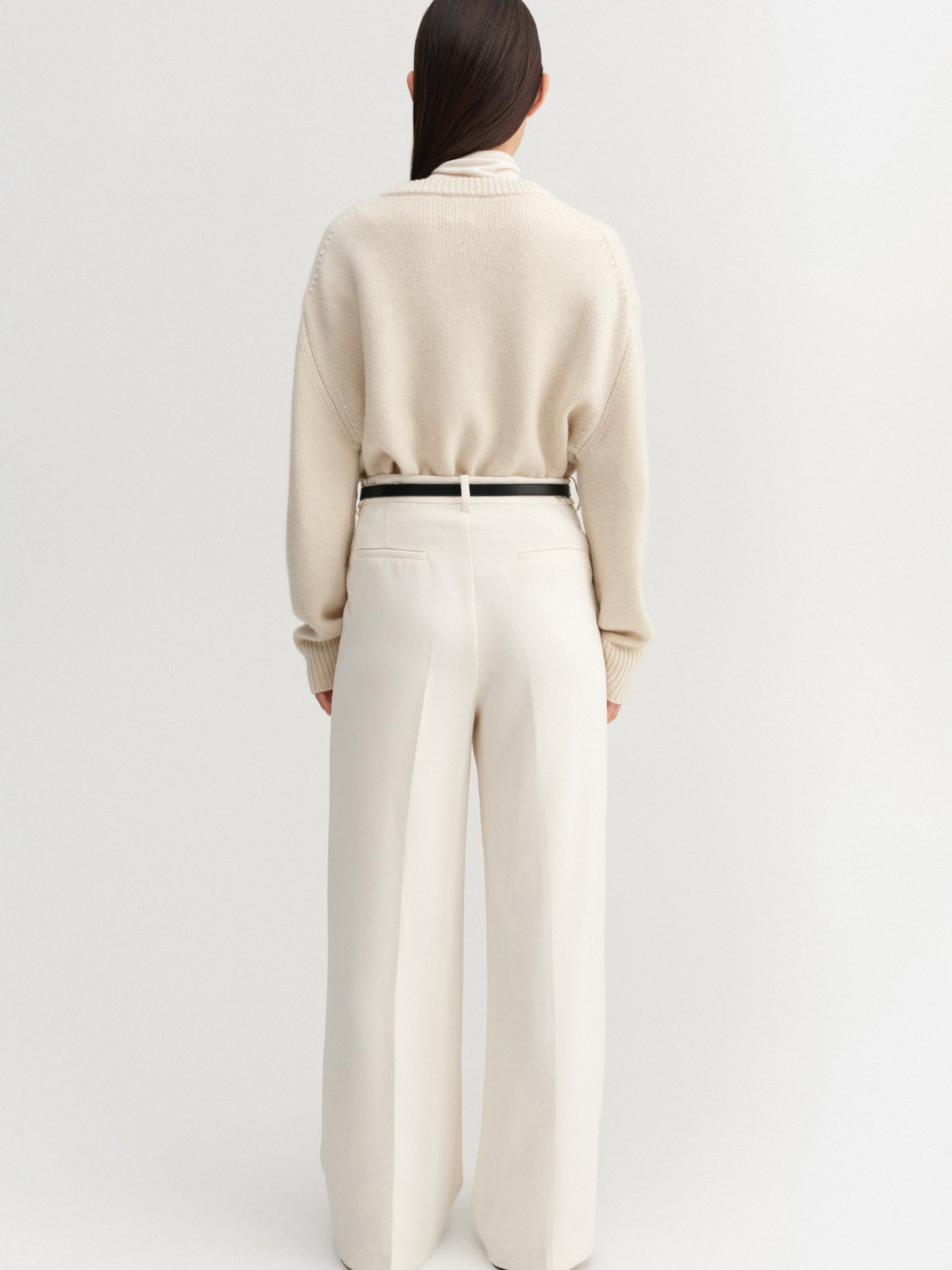 Yara V-Neck Sweater - Vanilla