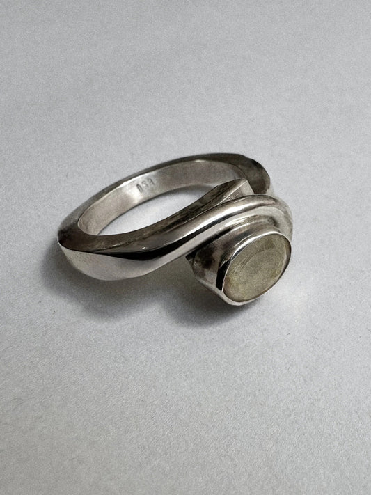 Curva Ring – Rutilated Quartz