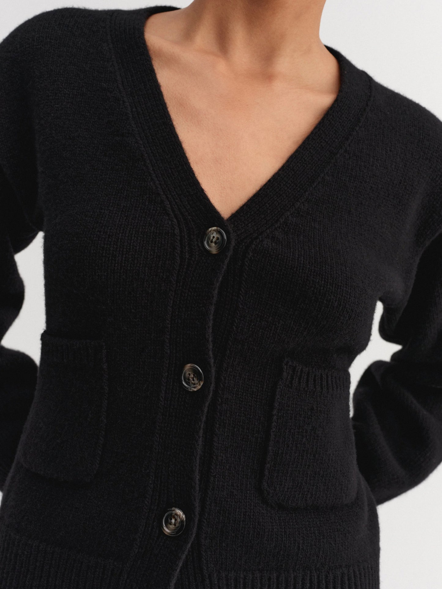 Drea Cardigan – Sort – Kommer snart