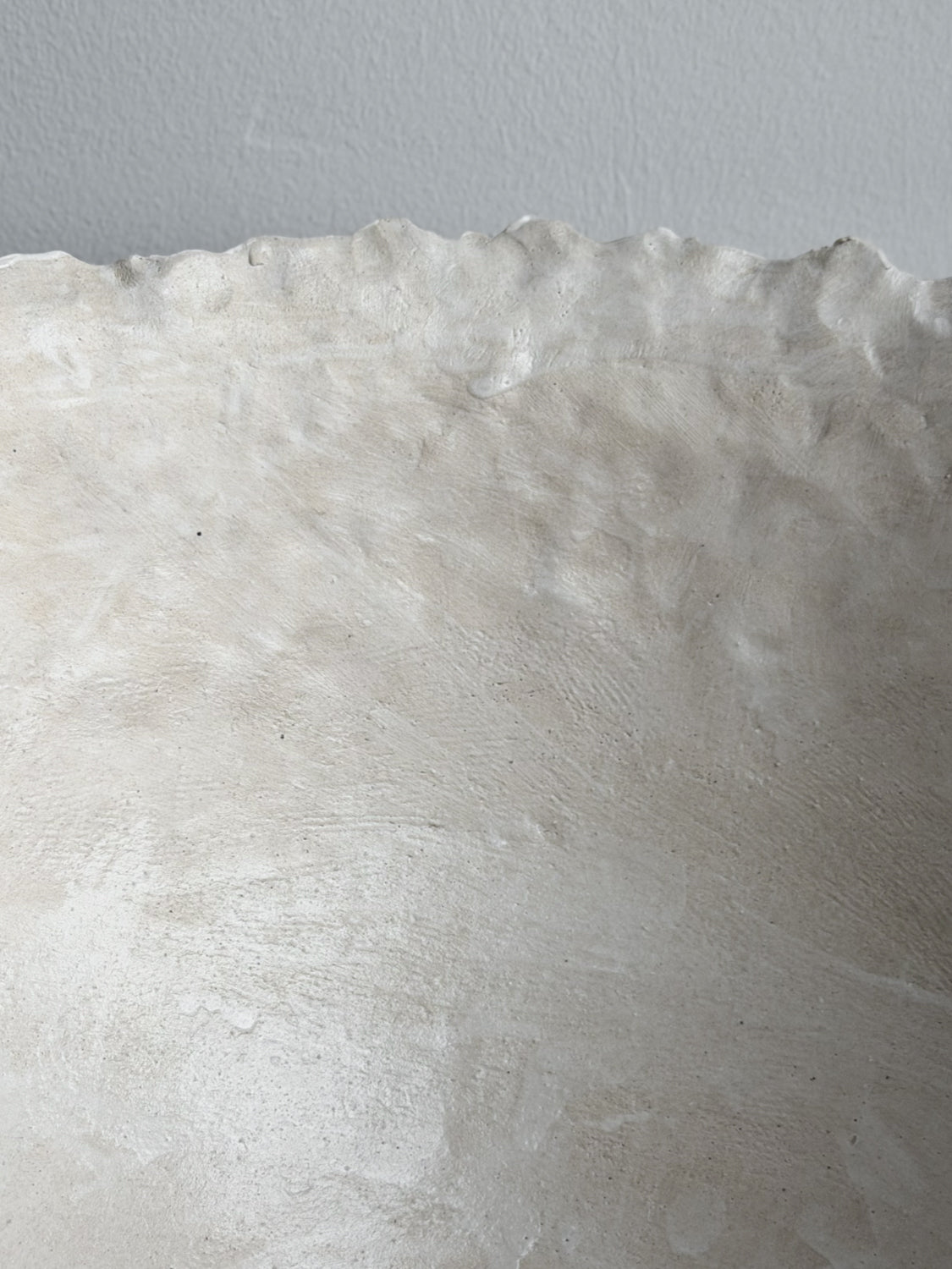 Sculptural Bowl – Room For Thoughts