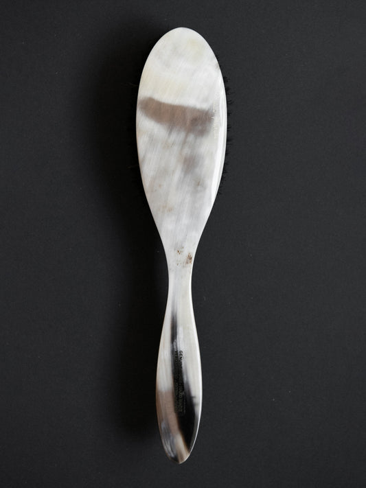 Oval Hairbrush with Handle