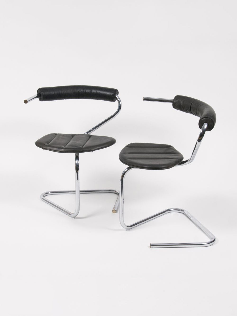 B5 Cantilever Stol Designet af Stefan Wewerka