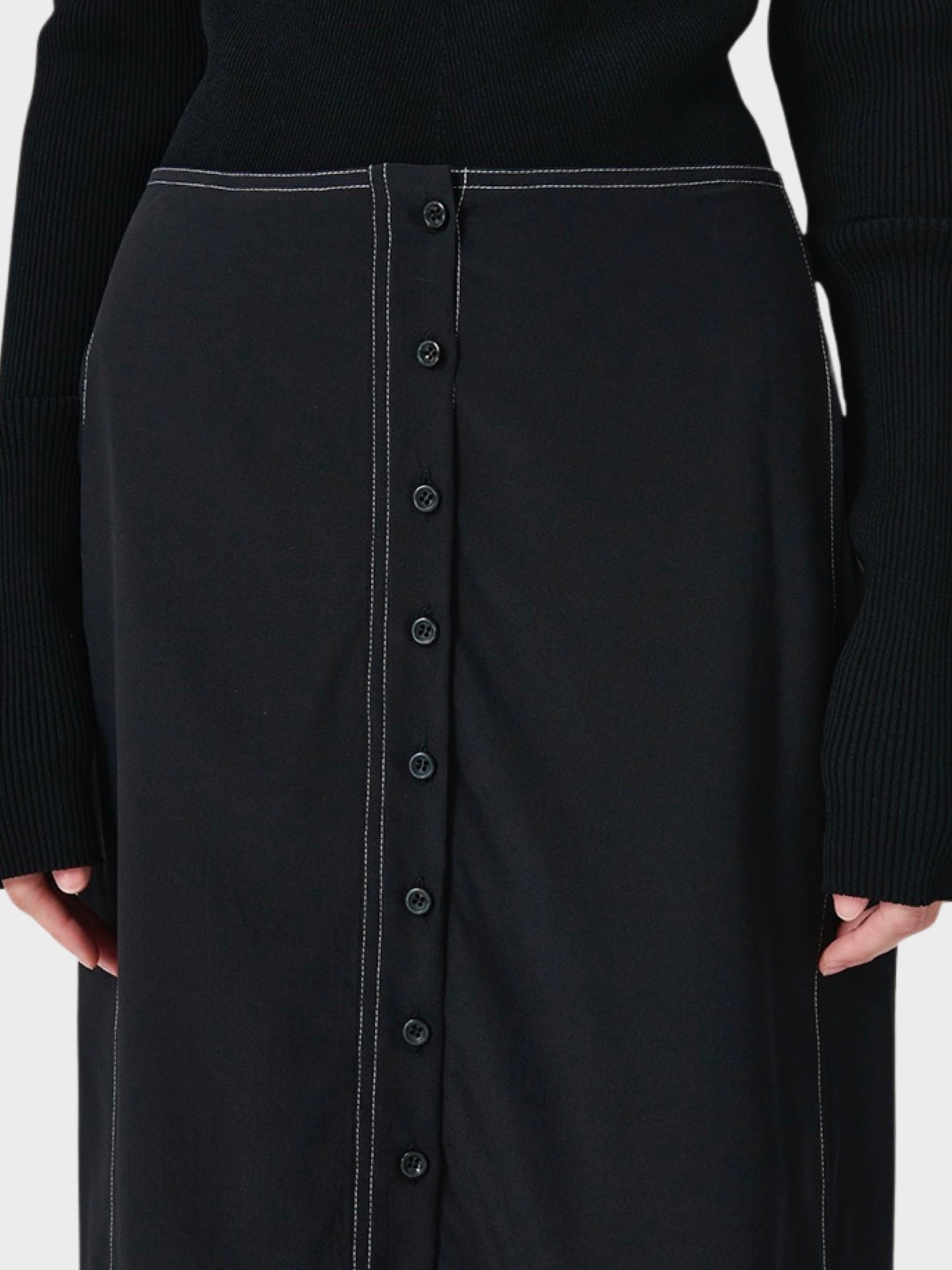 H-Line Button Skirt